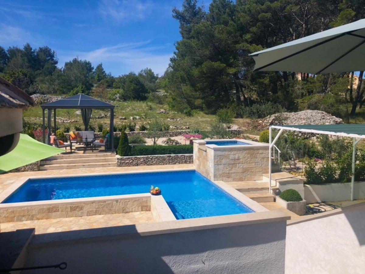 Holiday Home Ela Dračevica エクステリア 写真