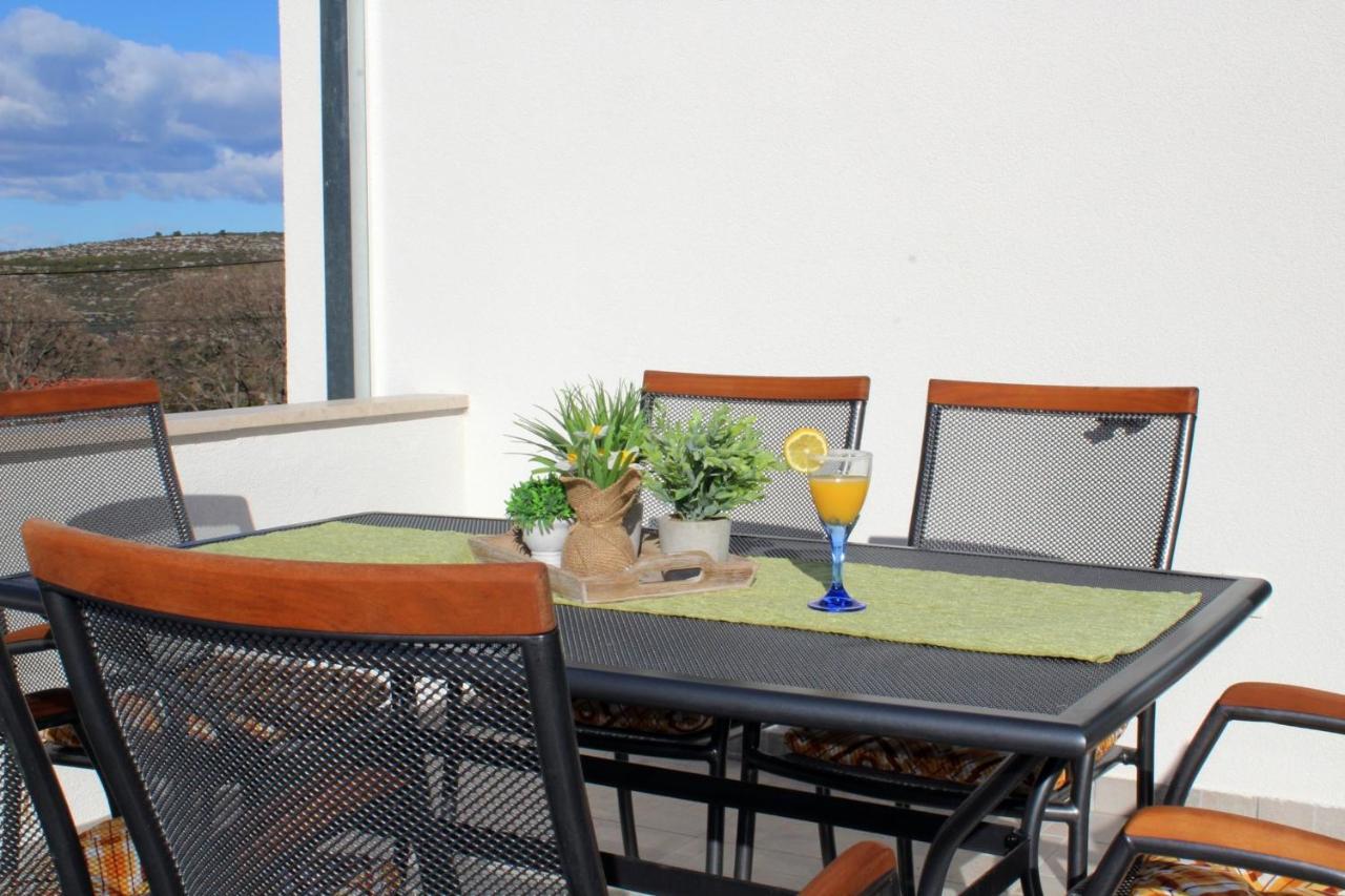 Holiday Home Ela Dračevica エクステリア 写真